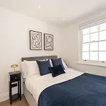 Elegant And Bright 3-Bed Flat Near Sloane Square