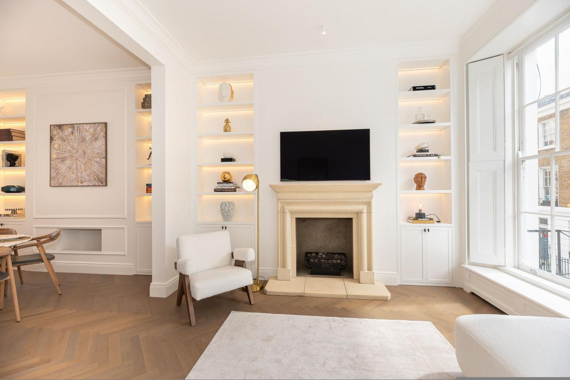 Elegant And Bright 3-bed Flat Near Sloane Square Londra